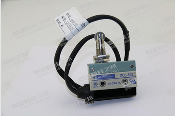 原裝龍工挖掘機(jī)配件限位開關(guān)XCJ-102(10A/250V)，龍工挖掘機(jī)配件，配件批發(fā)供應(yīng)